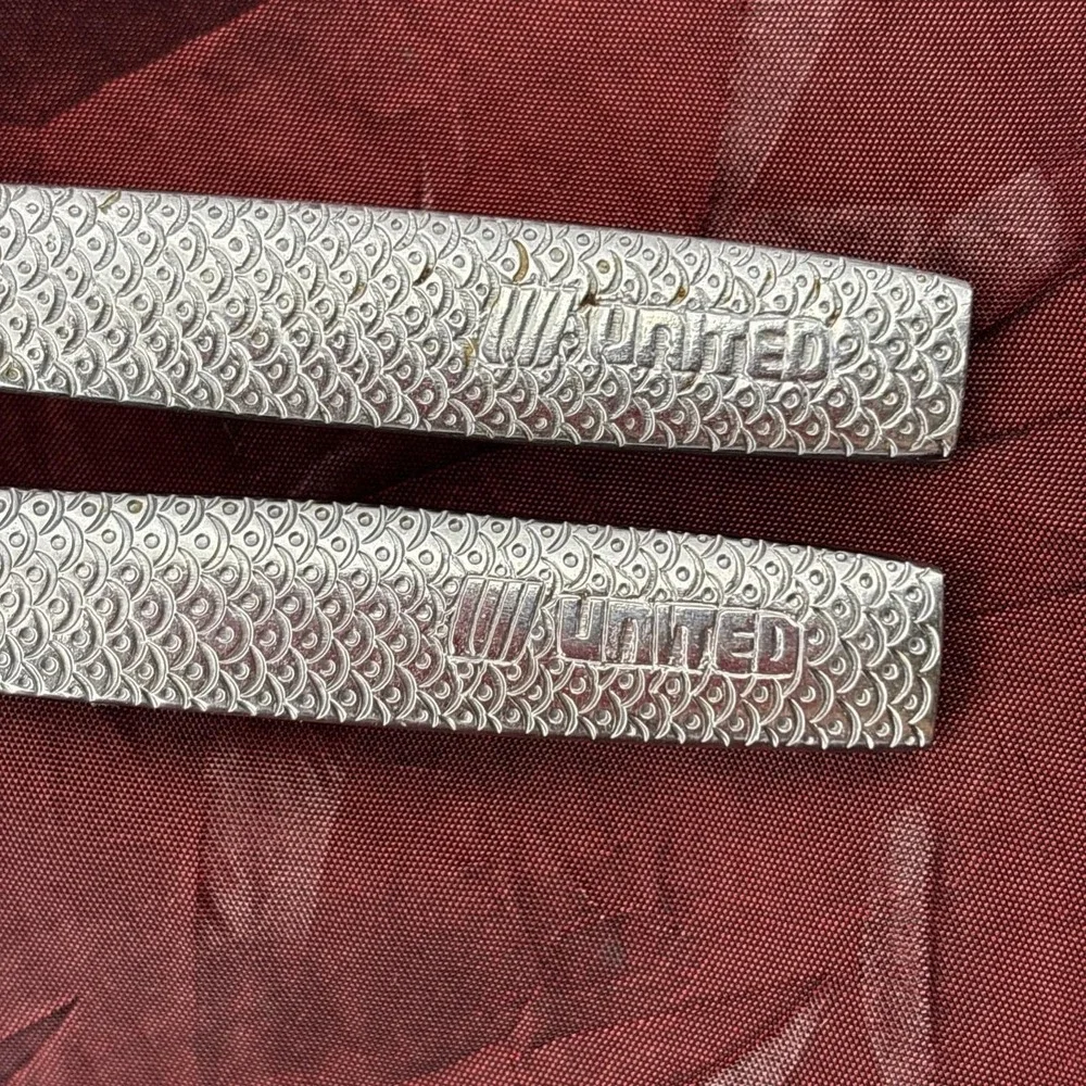 Vintage United Airlines Silverware Fish Scale Flatware Dinner Knives Lot of 2
